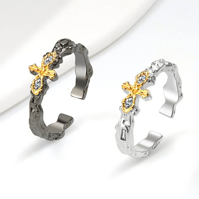 Dark Maillard Ring with adjustable opening in black gold or silver