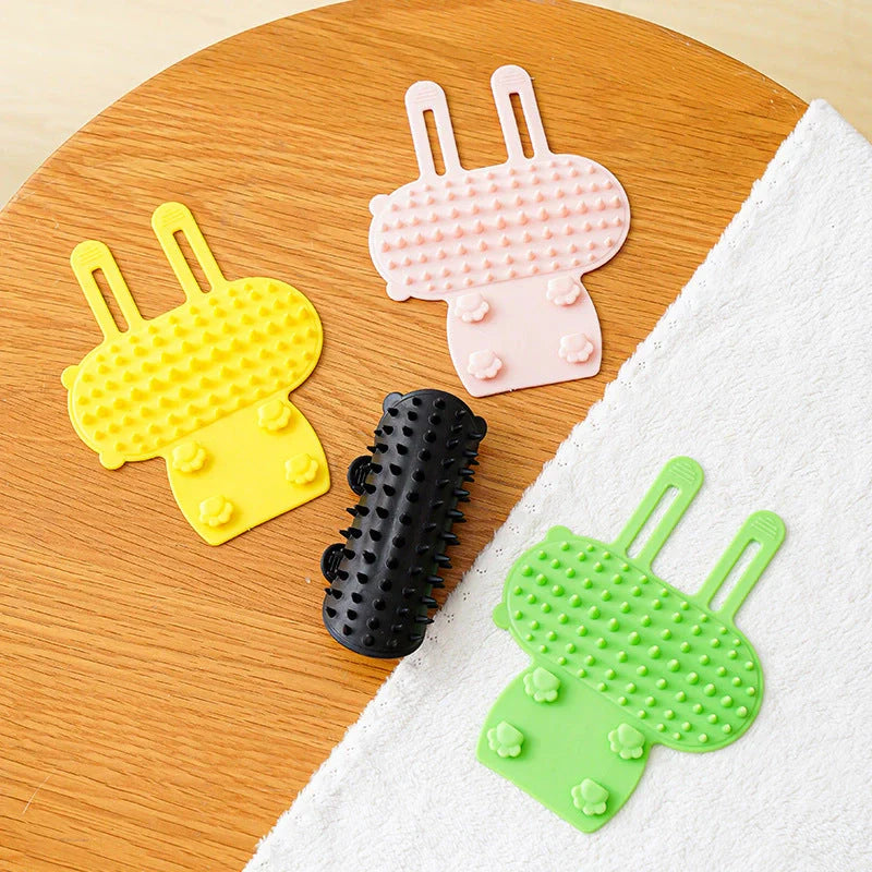 Soothing pet grooming tool with massage and hair removal features, suitable for cats, dogs and other pets
