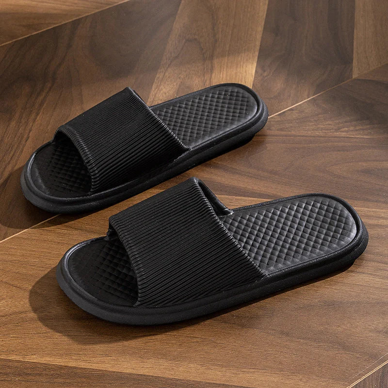 Stylish non-slip summer slippers for men and women in various colours