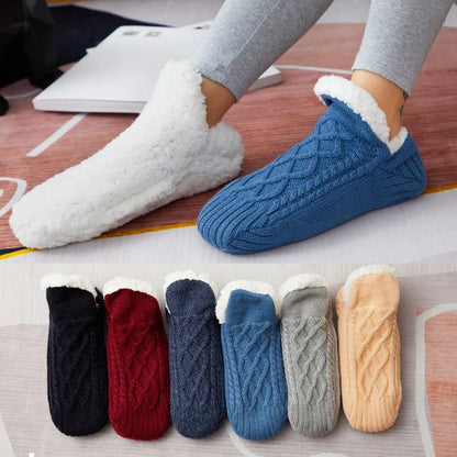 Winter woolen socks with non-slip dots in various colours