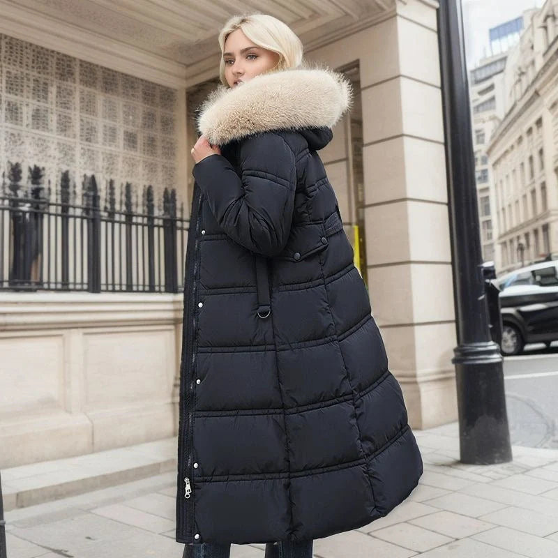 Stylish women's winter coat with fur hood and belt in various colours