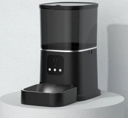 Smart WiFi Pet Feeder with voice recording and app control for cats and dogs