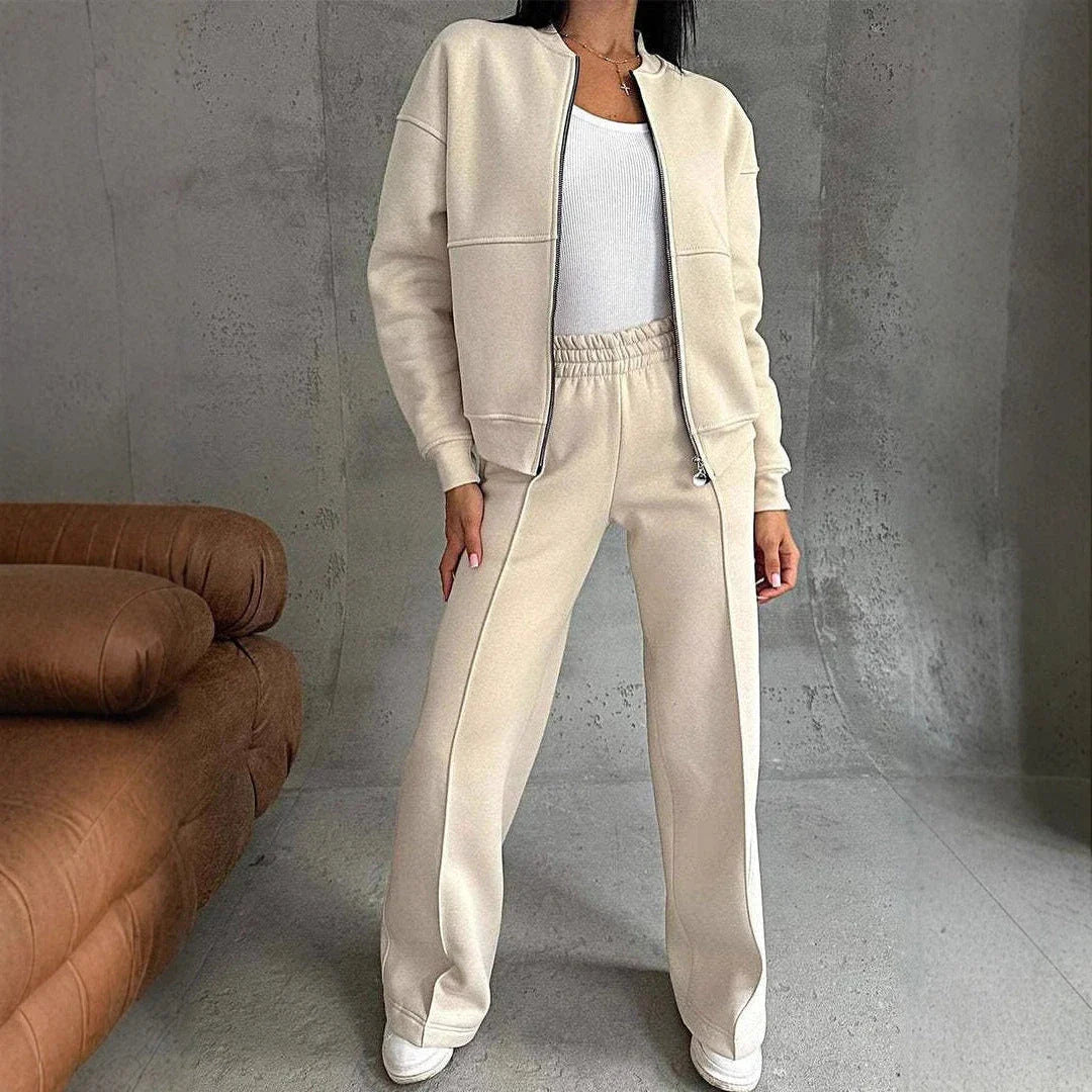 Stylish women's sports separates set with zip-up jacket and wide-leg trousers in a variety of colours