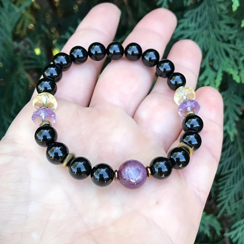 Elegant obsidian beaded bracelet for women, versatile and stylish accessory