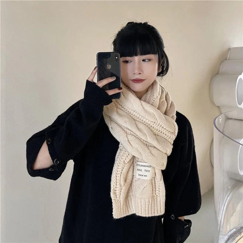 Sweet Labeling 8-word Twist Apricot Small Scarf in deer plush fabric, available in beige, gray, and black.