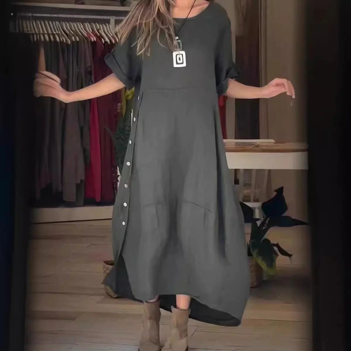 Loose casual short sleeve dress in cotton and linen with 3D effect, available in multiple colours