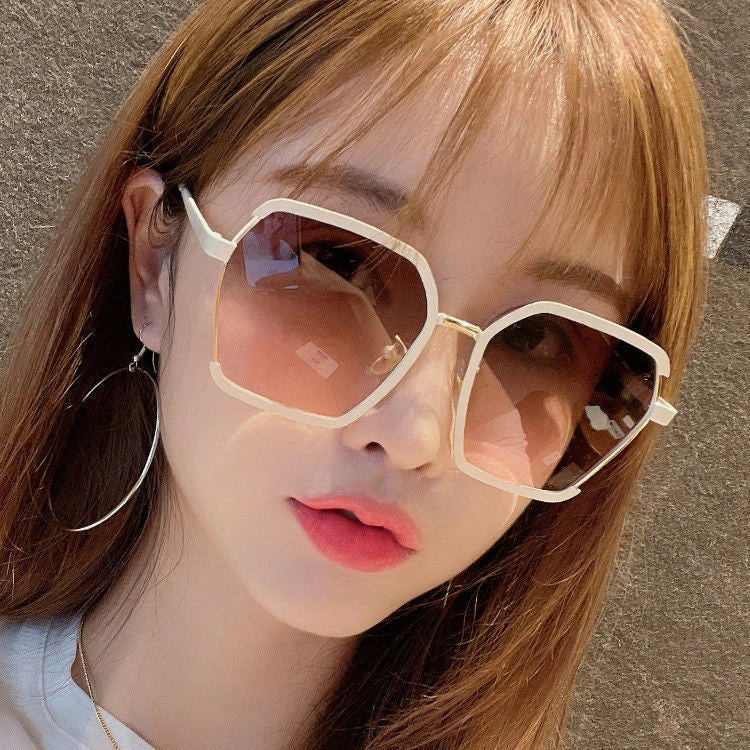 Vintage half-frame sunglasses with UV400 protection in various colours