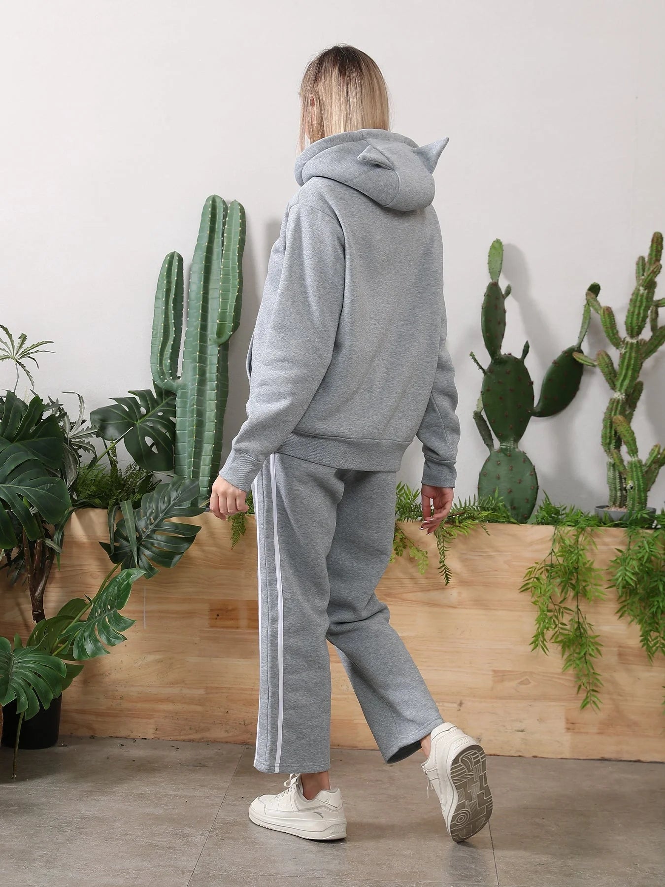 Women's Long Sleeved Hoodie Set in black and grey