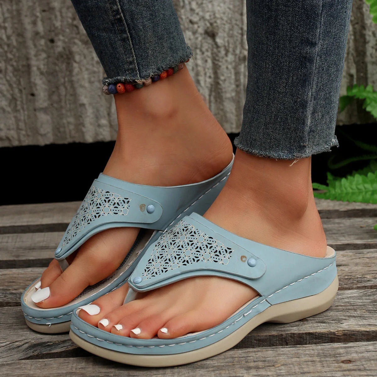 Women's PU thong sandals in various colours with segmented toe design