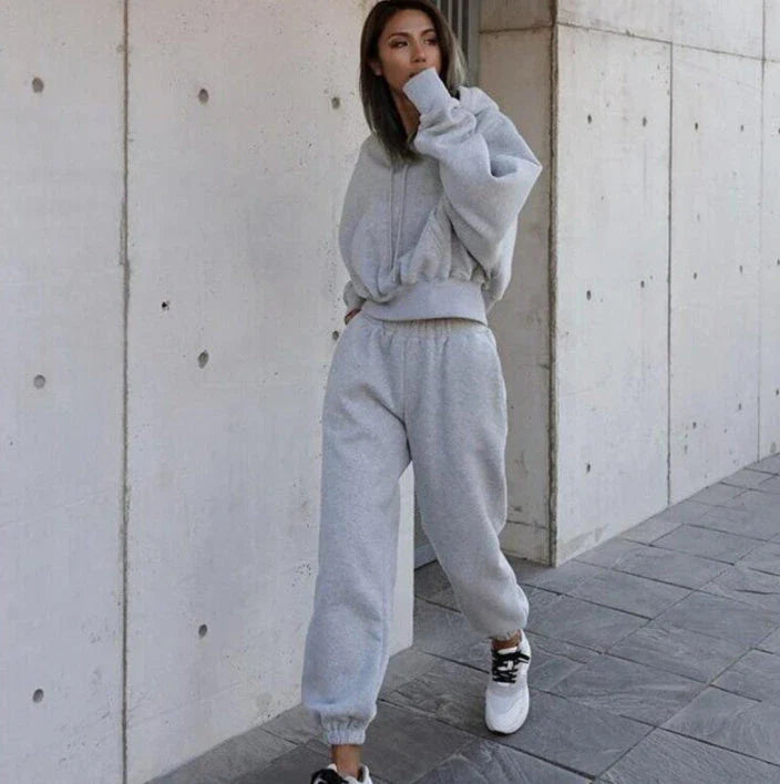 Stylish Autumn & Winter Women's Casual Hoodie Coat Outfit in various colors and sizes