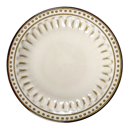 A set of 6 exquisite white ceramic plates, perfect for serving a variety of dishes in style