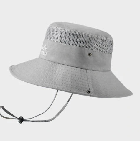Breathable mesh bucket hat with wide brim for sun protection in various colours