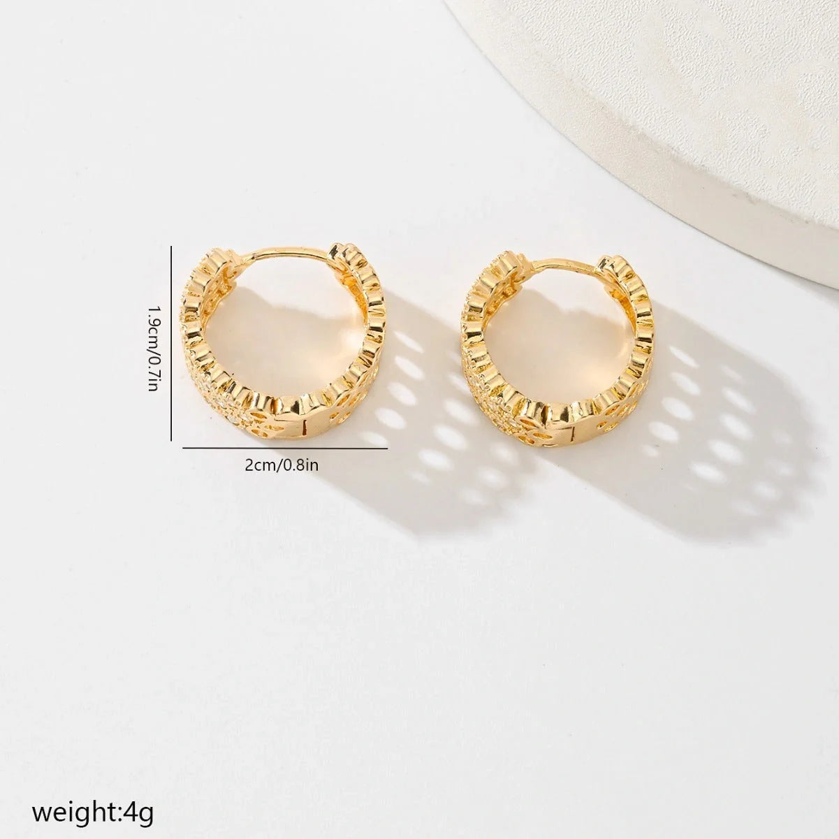 Elegant copper earrings for women with an all-matching style