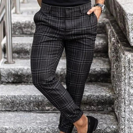 Men's stylish plaid casual trousers with a relaxed, loose fit and breathable fabric