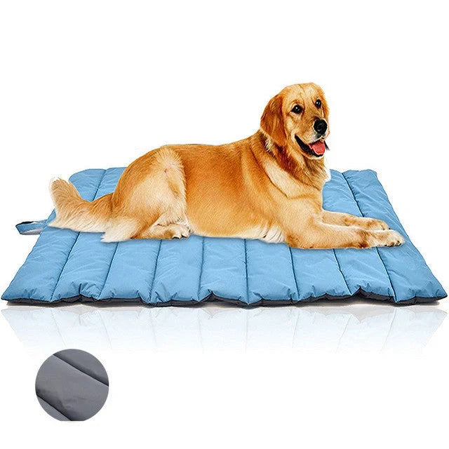 Waterproof and bite-resistant pet mat with portable handle in various colors