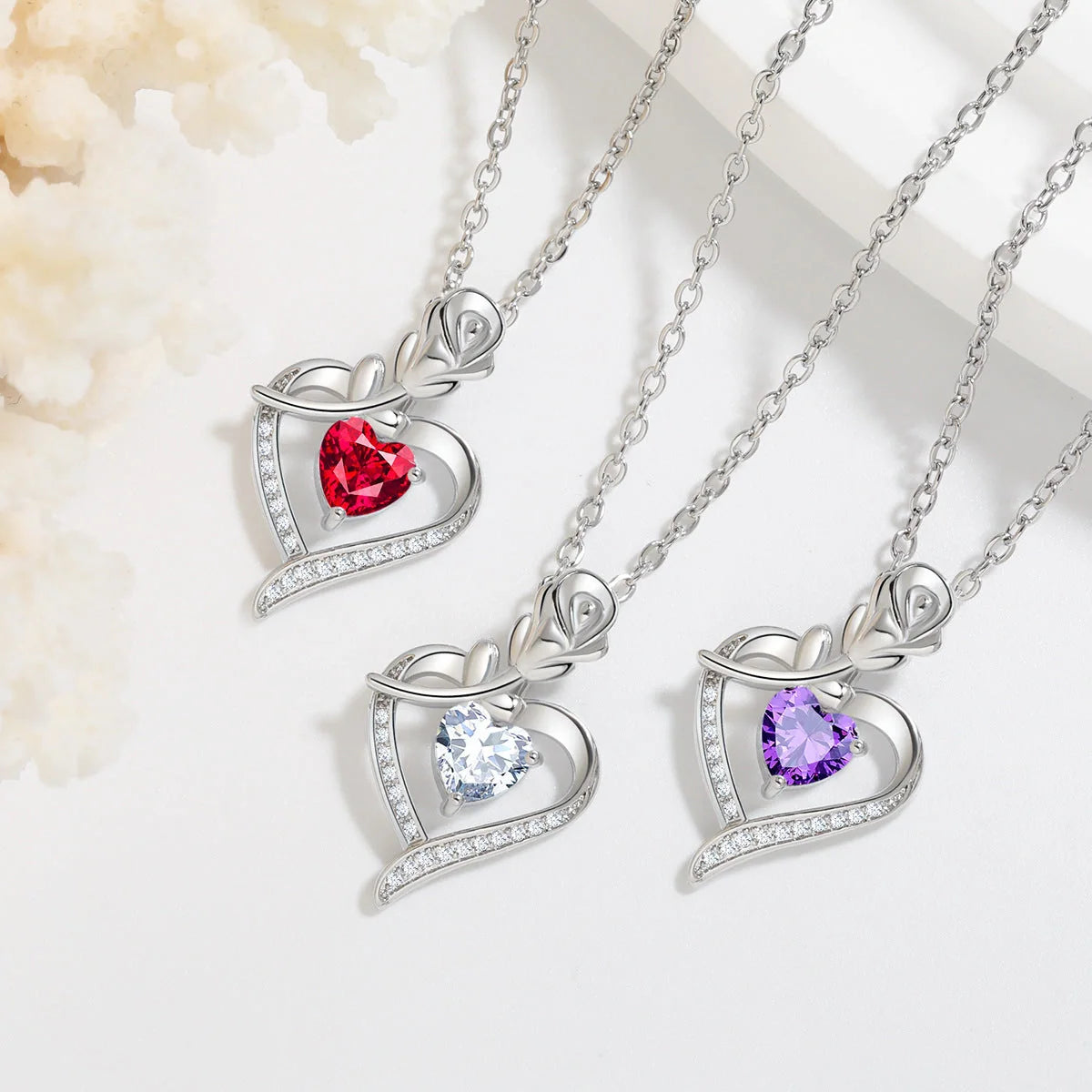 Elegant rose heart-shaped rhinestone necklace for women, perfect as a Valentine's Day gift.