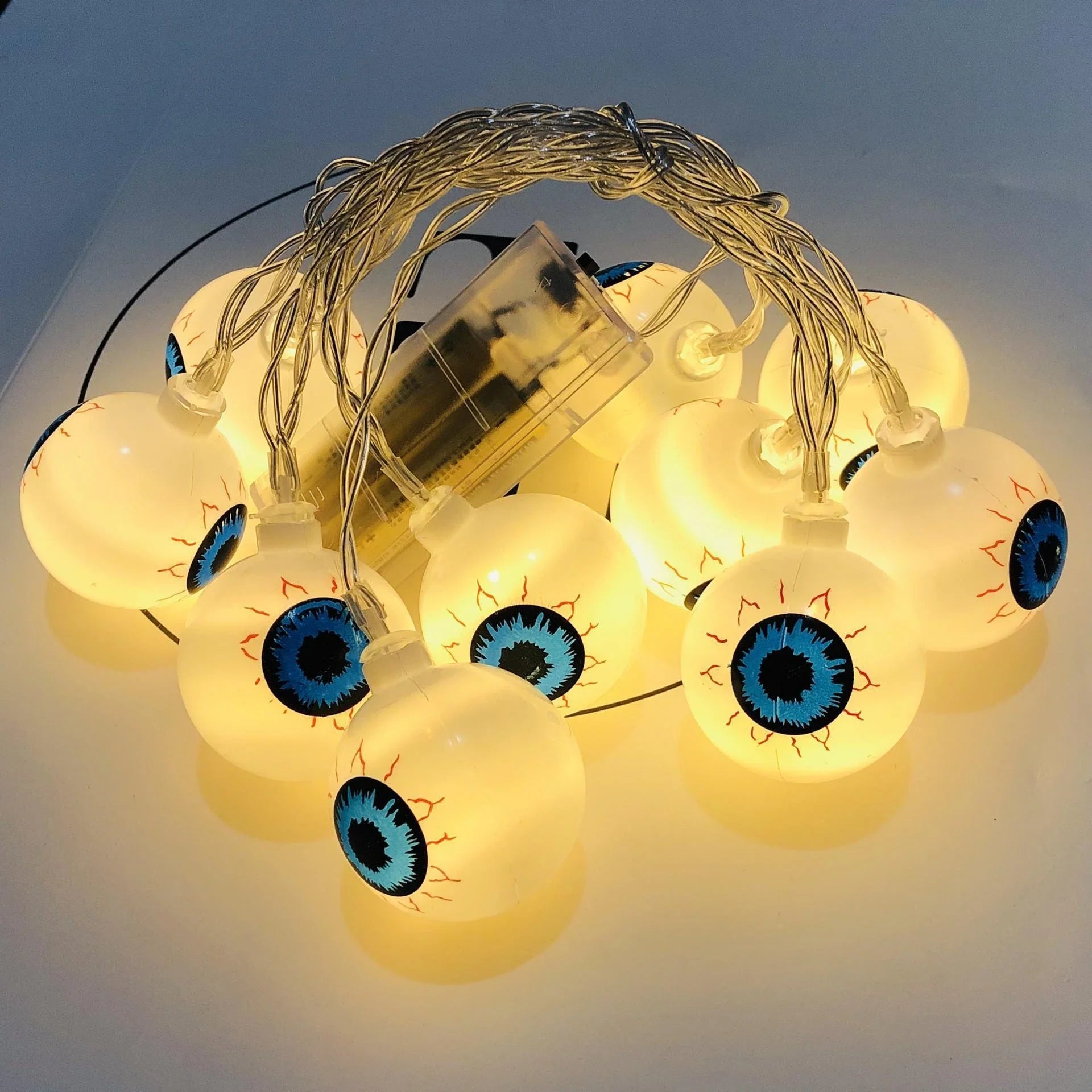 Spooktacular Halloween Eyeball String Lights with Customisable Lighting Modes and Versatile Placement Options