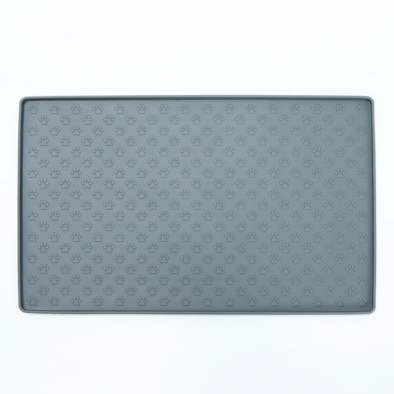 Waterproof and easy-to-clean silicone pet mat in various colours, designed for the comfort and convenience of dogs and cats in the UK.
