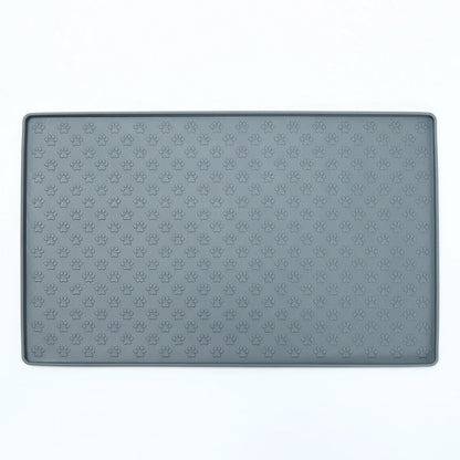 Waterproof and easy-to-clean silicone pet mat in various colours, designed for the comfort and convenience of dogs and cats in the UK.
