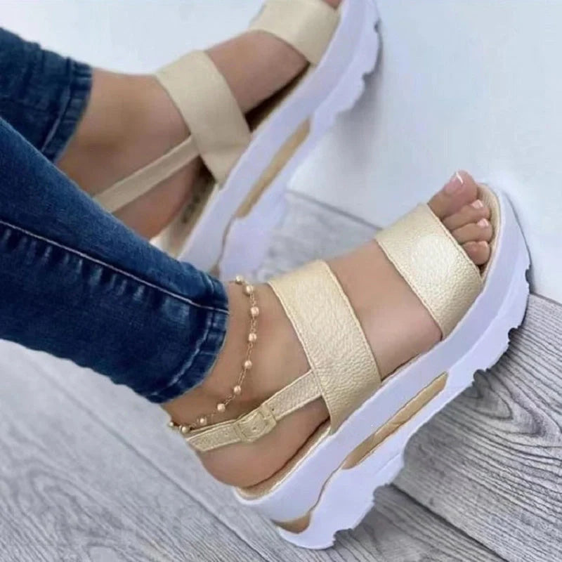 Women's casual buckle platform sandals in PU with fish mouth design