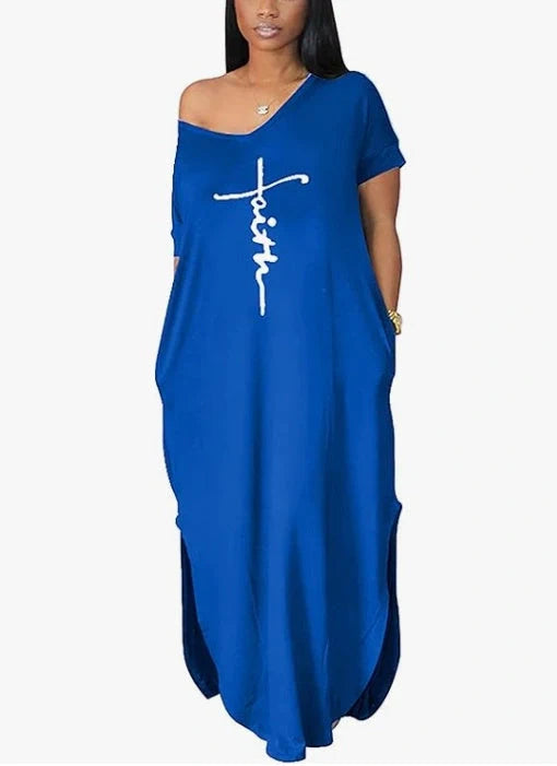Relaxed fit maxi dress with letter print pattern in various colours