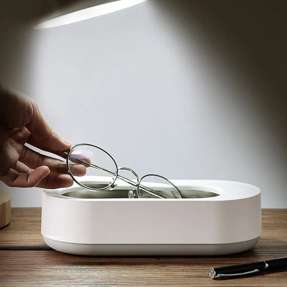 Premium ultrasonic cleaning machine for revitalizing watches, jewelry, glasses, and other everyday items