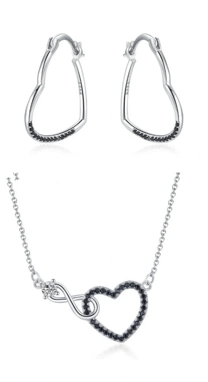 Hollow heart-shaped zircon necklace with titanium steel pendant in black