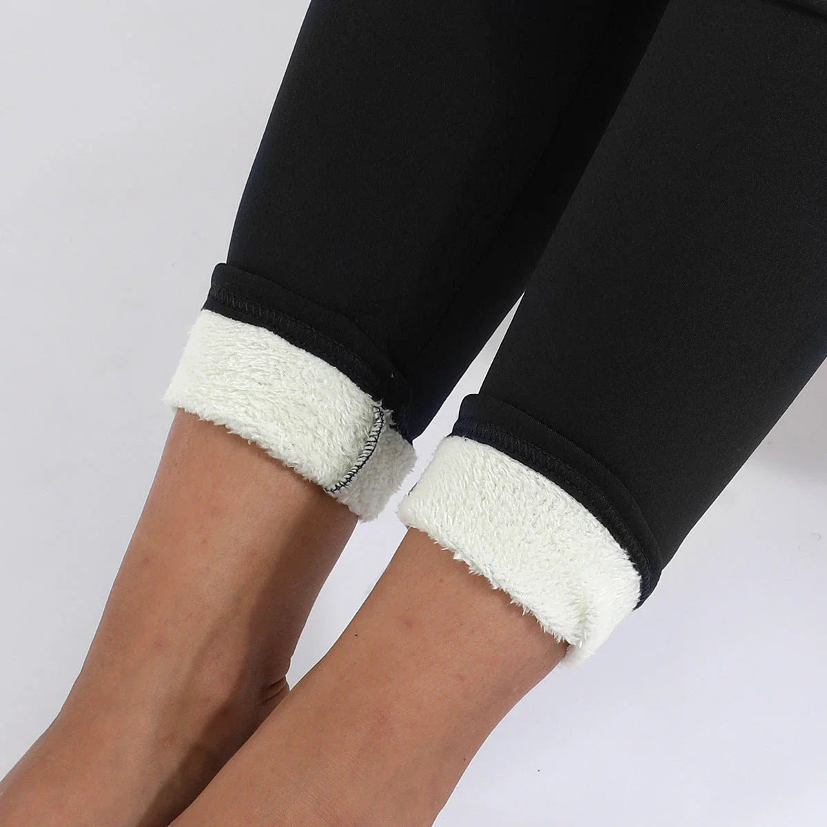 Women's Cozy Thermal Fleece Leggings in Various Colors and Sizes