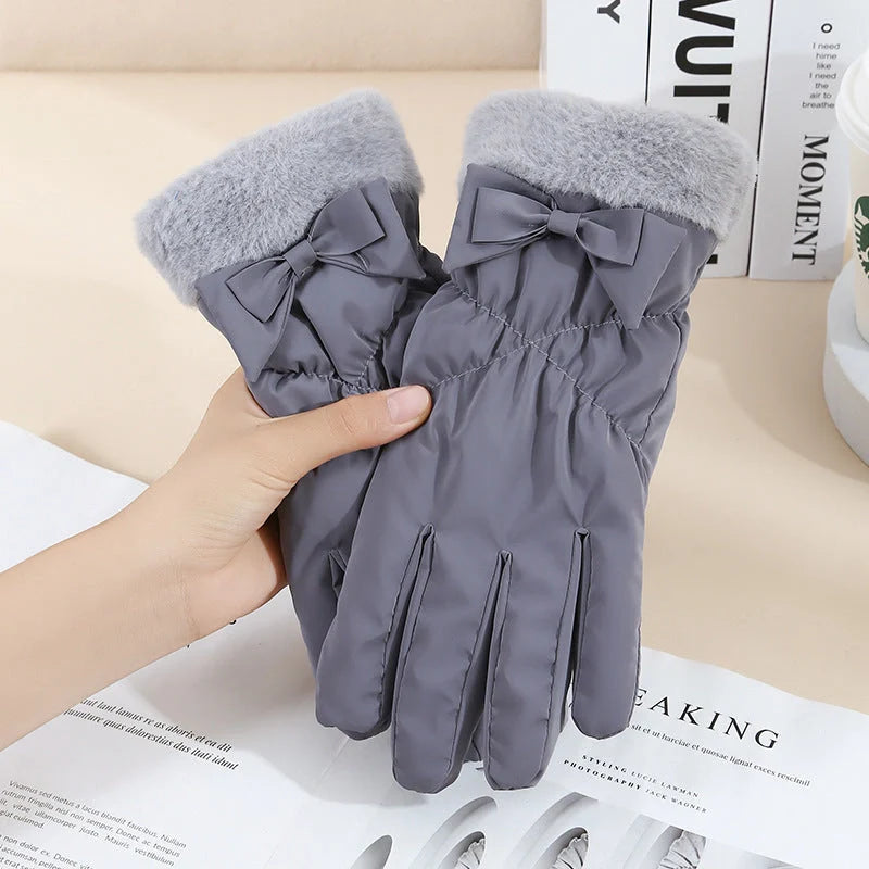 Cosy winter gloves with touch screen capability and fleece lining, available in various stylish colour options