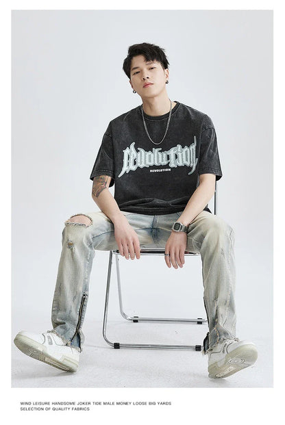 Premium vintage-inspired short-sleeved t-shirt in a distressed black colour, made of soft pure cotton fabric