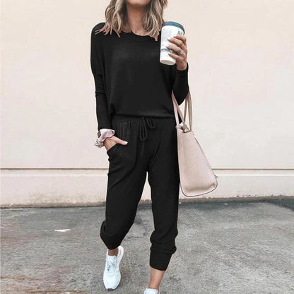 Premium casual loungewear set in soft pastel colours with long sleeves and elegant design