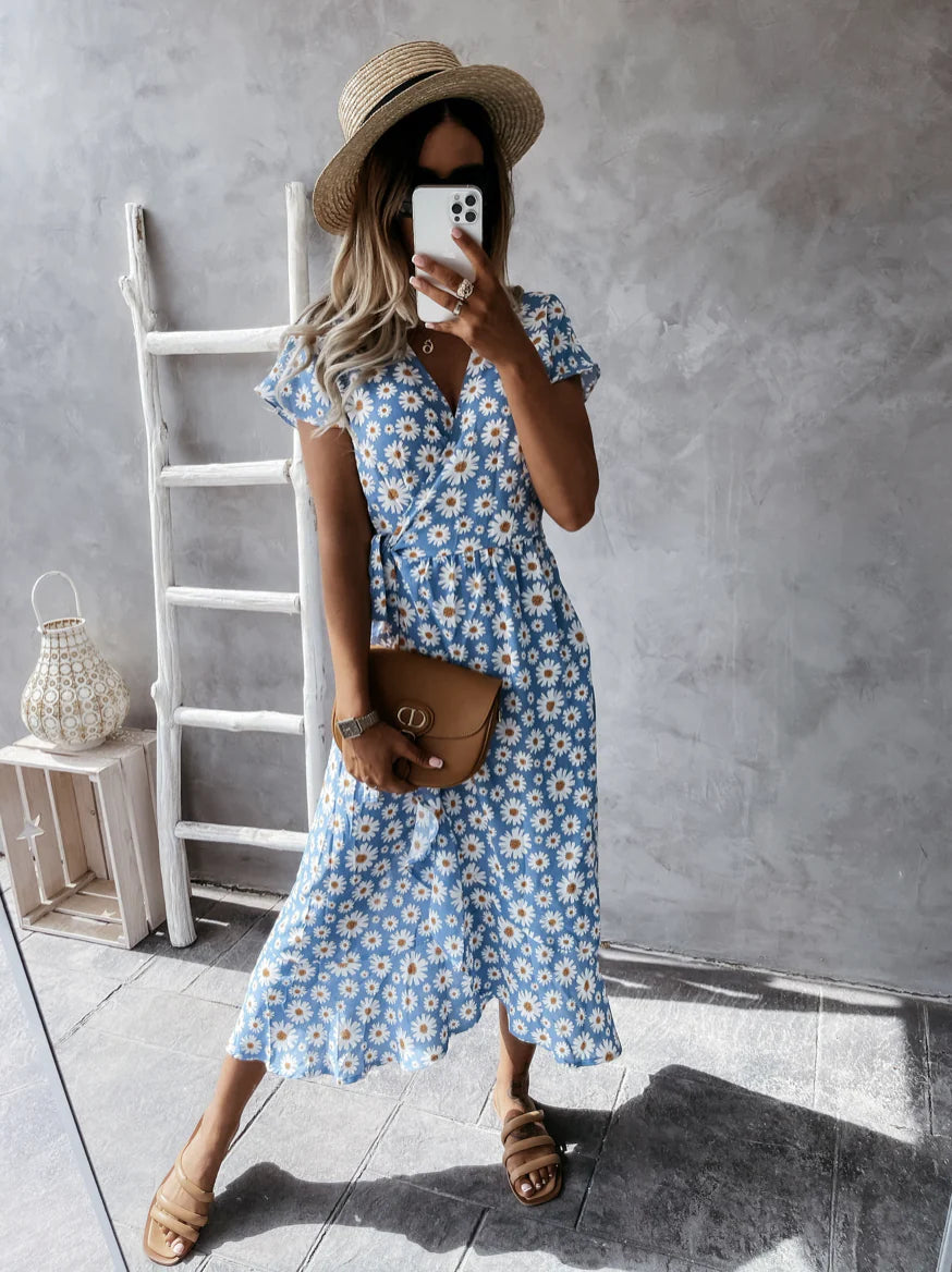 Chic V-Neck Elastic Waist Dress in Pink for a Flattering, Slimming Silhouette