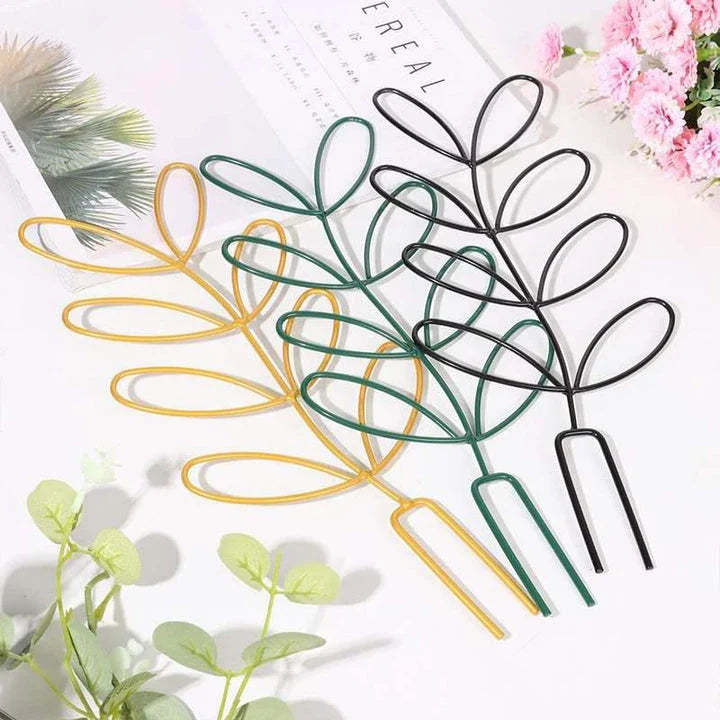 Decorative leaf-shaped plant trellis made of high-quality metal, available in multiple colours to complement your British garden or patio decor