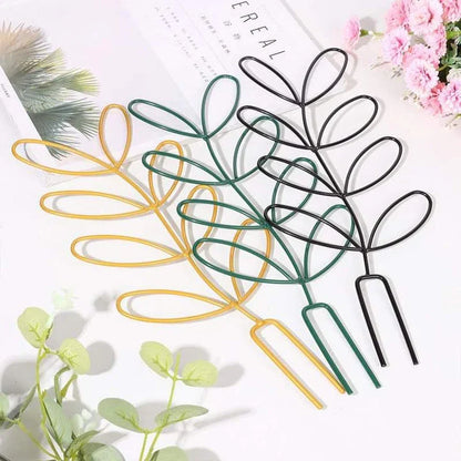Decorative leaf-shaped plant trellis made of high-quality metal, available in multiple colours to complement your British garden or patio decor