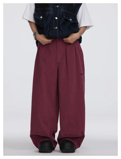 Sophisticated men's casual trousers in various colours, featuring a tailored straight-leg design and mid-rise waistline for a polished, British-inspired look.