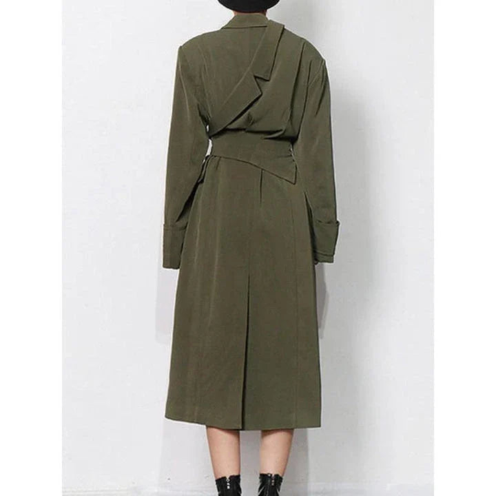 Elegant high-waist windbreaker trench coat for women with adjustable sleeves and a flattering silhouette