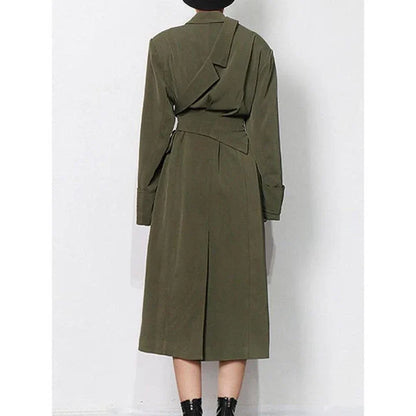Elegant high-waist windbreaker trench coat for women with adjustable sleeves and a flattering silhouette