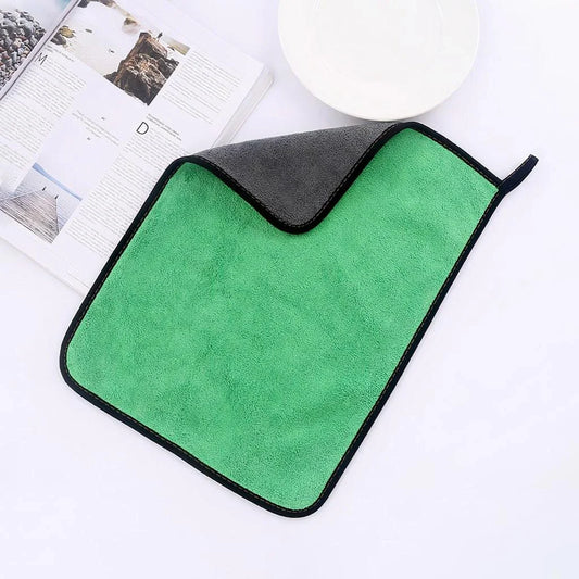 Premium absorbent velvet cleaning towel in multiple colours for versatile household use