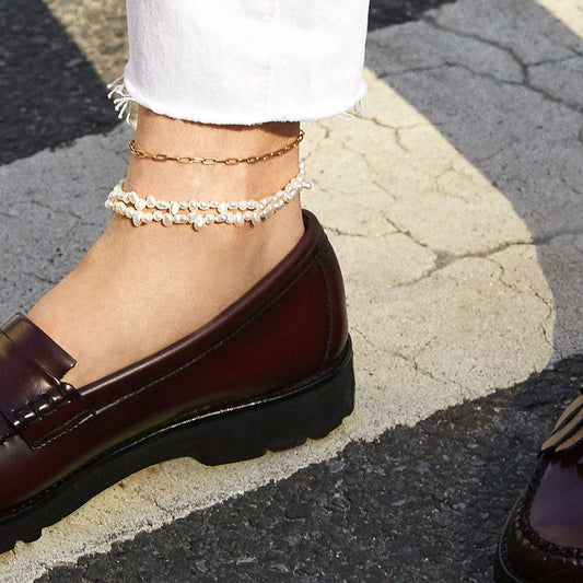 Exquisite 18K gold plated stainless steel anklet with minimalist paper clip chain design