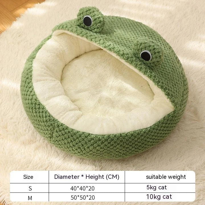 Cosy frog-shaped pet bed made of plush bubble velvet material, providing warmth and comfort for small cats and dogs