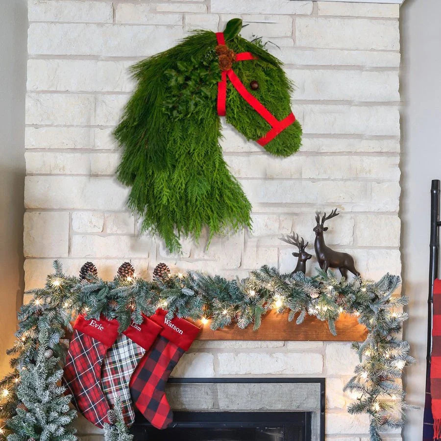 Charming farmhouse-style Christmas wreath with double horse head design and simulation pine branches