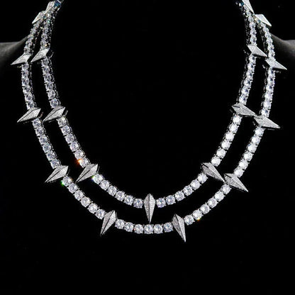 Stunning copper alloy and zircon necklace in adjustable lengths, a fashionable accessory for men and women