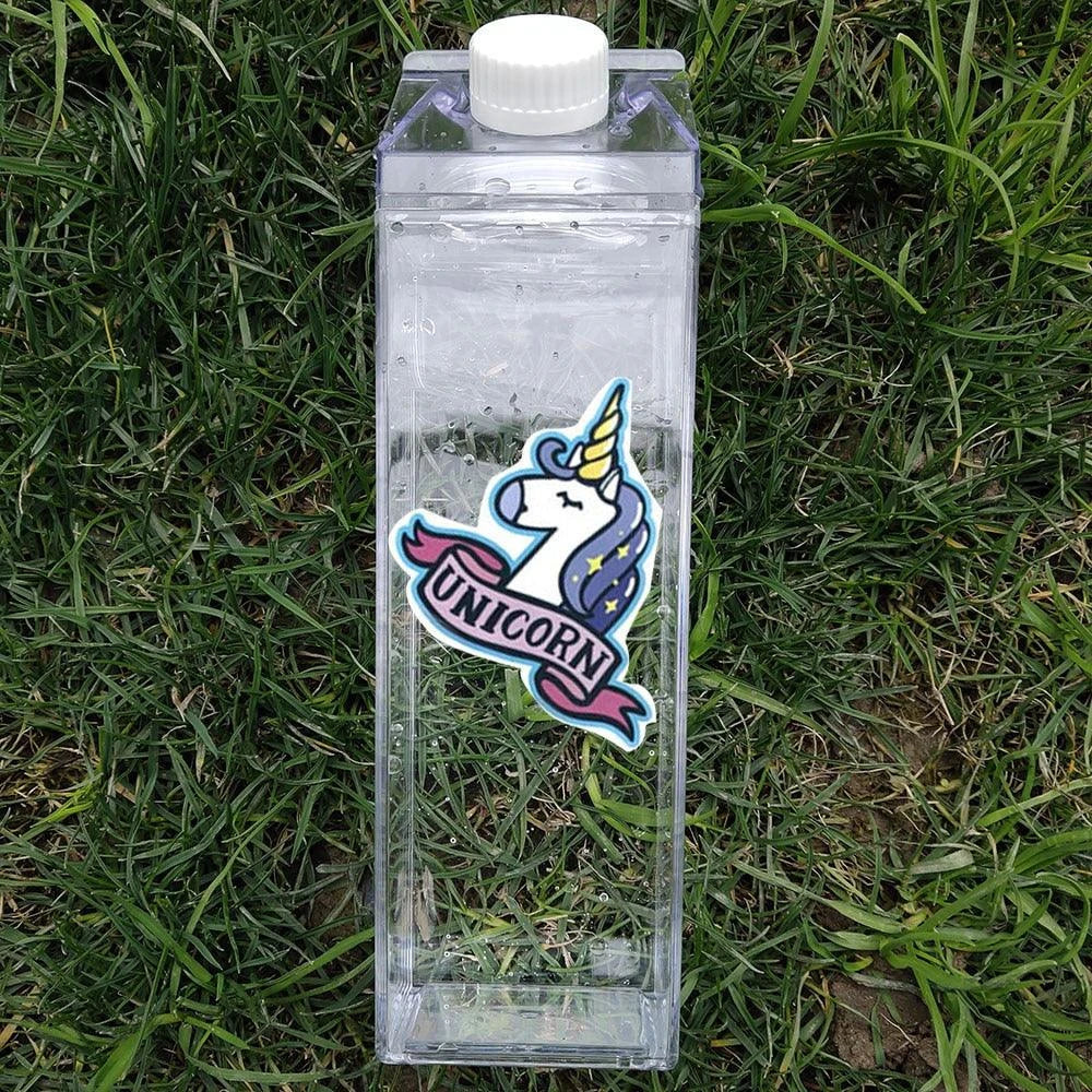 Premium transparent water bottle made with eco-friendly materials, featuring a crystal-clear design and durable construction for everyday hydration