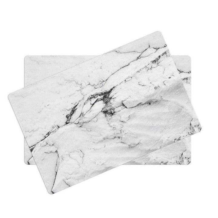 Marble pattern placemats in black and white color, made of durable PVC material to protect your dining table