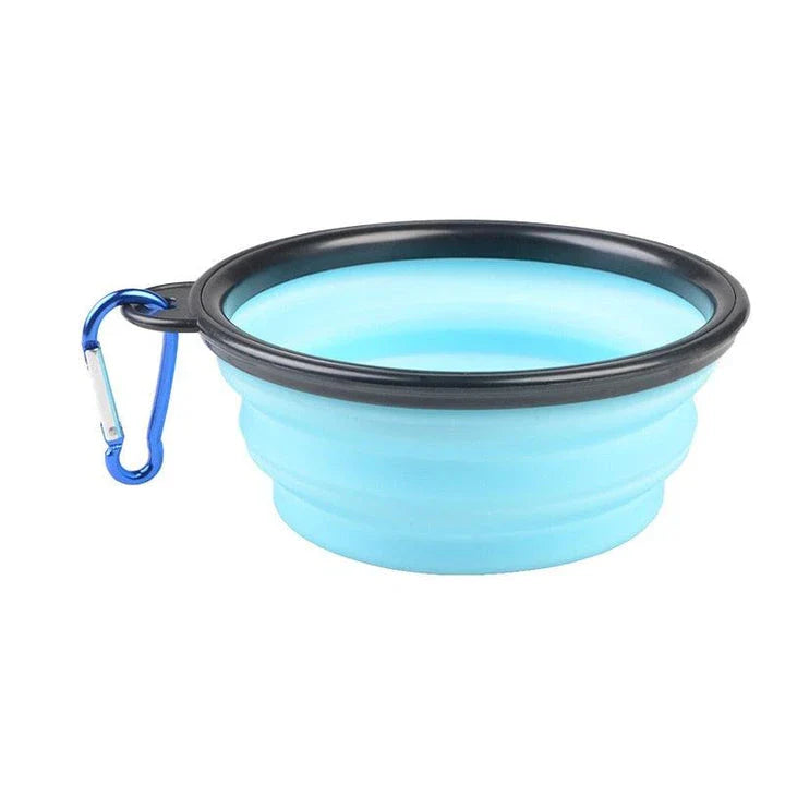 A collapsible pet silicone bowl in black, with a large 350 ml capacity, designed for outdoor adventures with your furry friend.