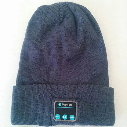 Stylish wireless Bluetooth beanie with built-in headphones, perfect for staying connected and warm during outdoor activities or indoor relaxation.