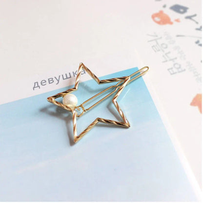 Elegant pearl hair clip with a sophisticated design, made of premium alloy materials for long-lasting durability and a secure fit.