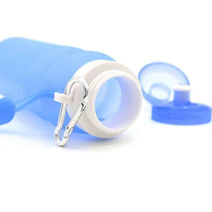 A collapsible, silicone water bottle in blue colour with a leak-proof design and a 600ml capacity.
