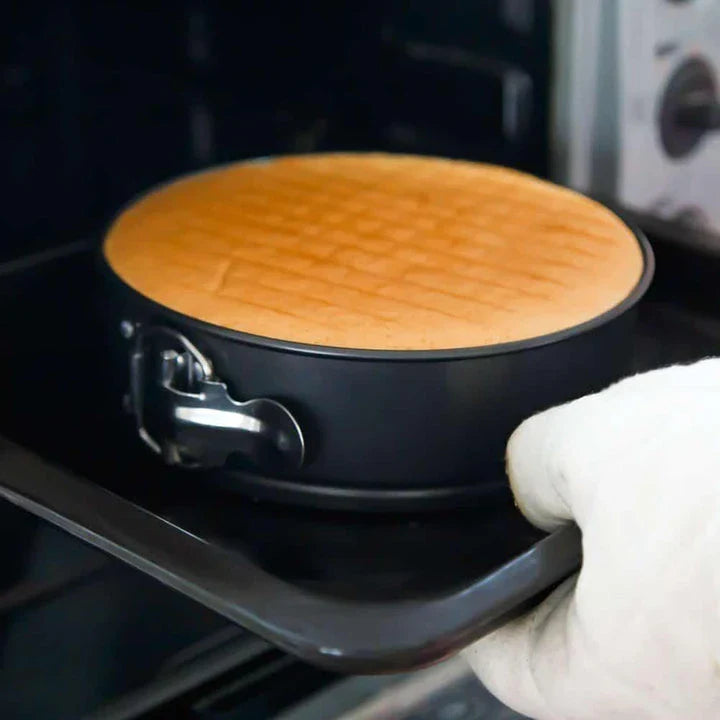 Premium non-stick carbon steel cake baking tin for easy release and hassle-free baking in the UK