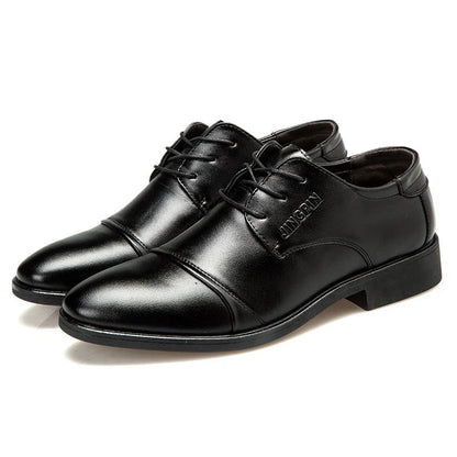 Casual all-match men's business dress shoes made with artificial PU and rubber sole for comfort and style